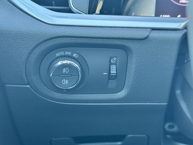 Fahrzeugabbildung Opel Grandland 1.2 Turbo GS Line 360,KlimaA,LED,Navi