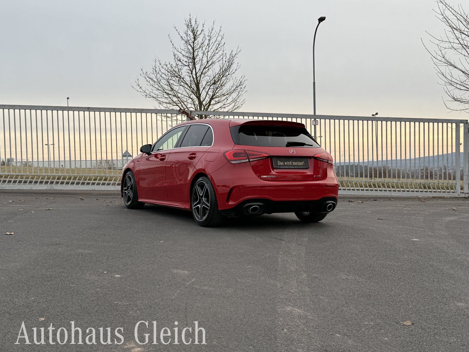 Fahrzeugabbildung Mercedes-Benz AMG A 35 4Matic (EURO 6d-TEMP) Navi/Pano.-Dach