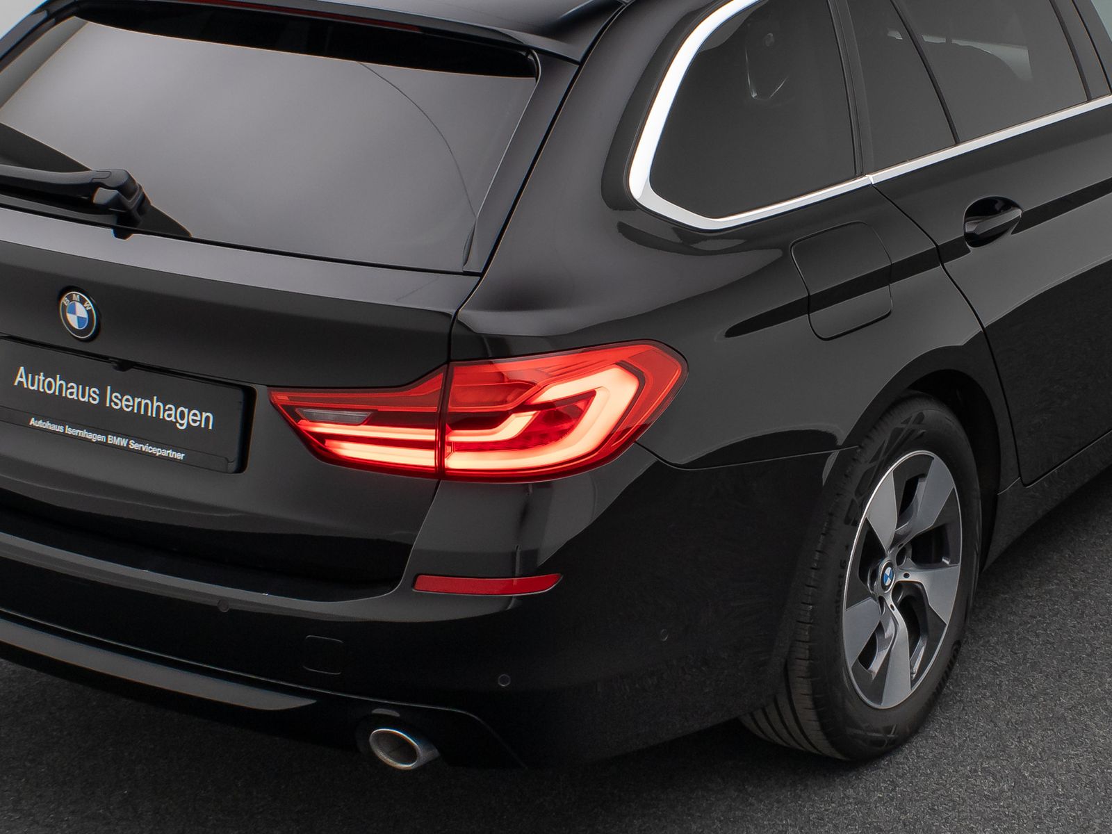 Fahrzeugabbildung BMW 520i Alarm Kamera CockpitPlus ParkAs Geschwindig