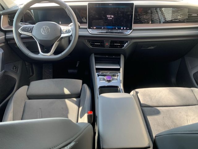Fahrzeugabbildung Volkswagen Tayron 1,5 eTSI DSG ELEGANCE 7-SITZER NAVI AHK I