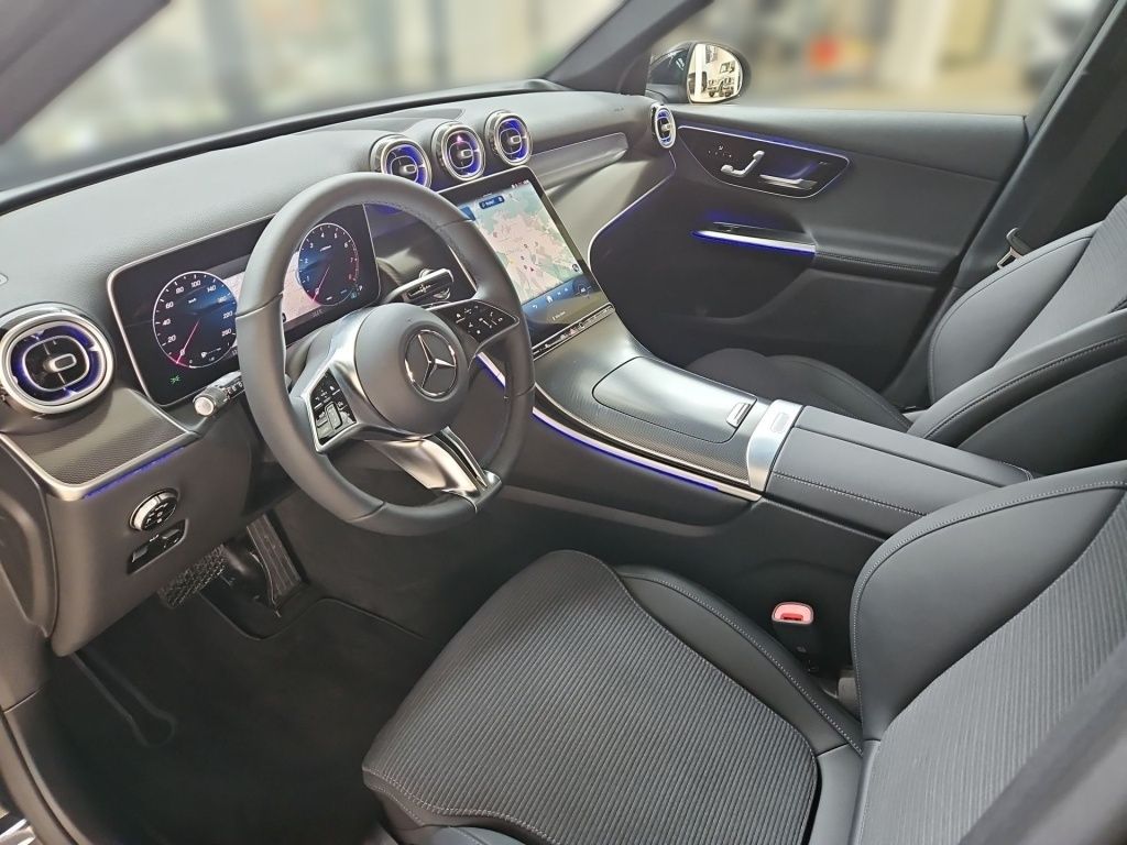 Fahrzeugabbildung Mercedes-Benz GLC 200 4MATIC +360+AHK+Winter+Akustikglas+LED+