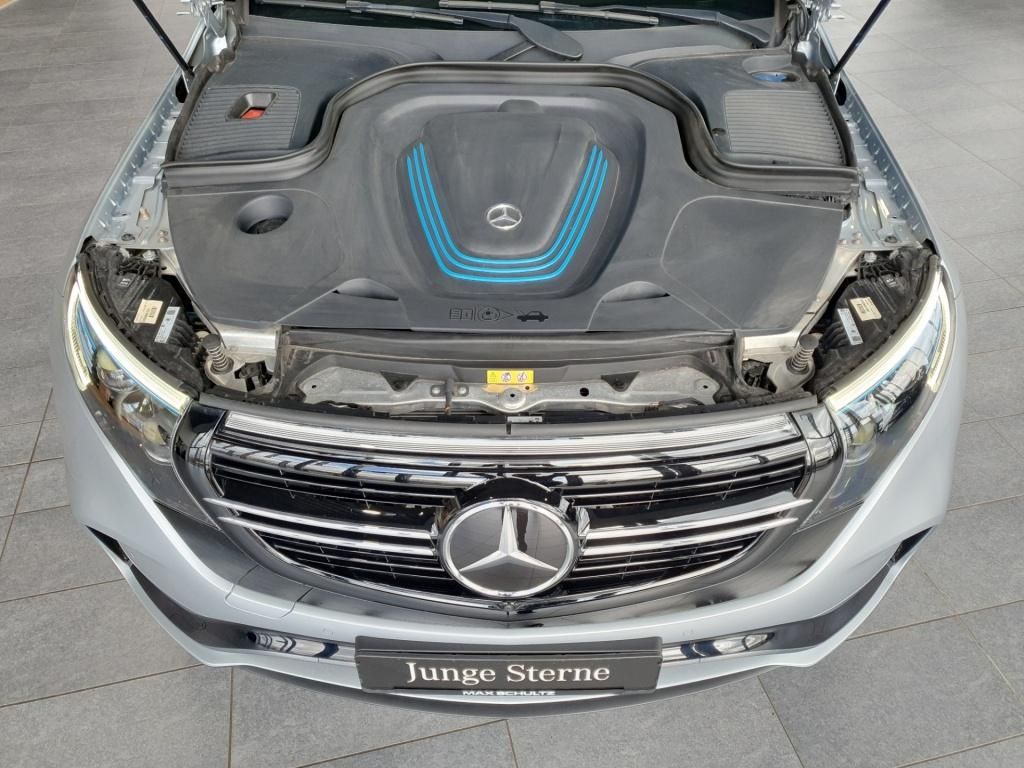 Fahrzeugabbildung Mercedes-Benz EQC 400 4MATIC Service+ AMG*Navi*HUD*PDC*SpurW*3