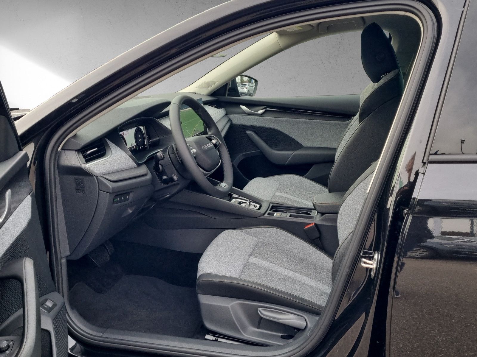 Fahrzeugabbildung SKODA Octavia Combi Tour 2,0 TDI 110KW/150PS AHK