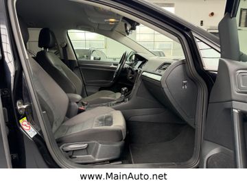 Volkswagen Golf - 11