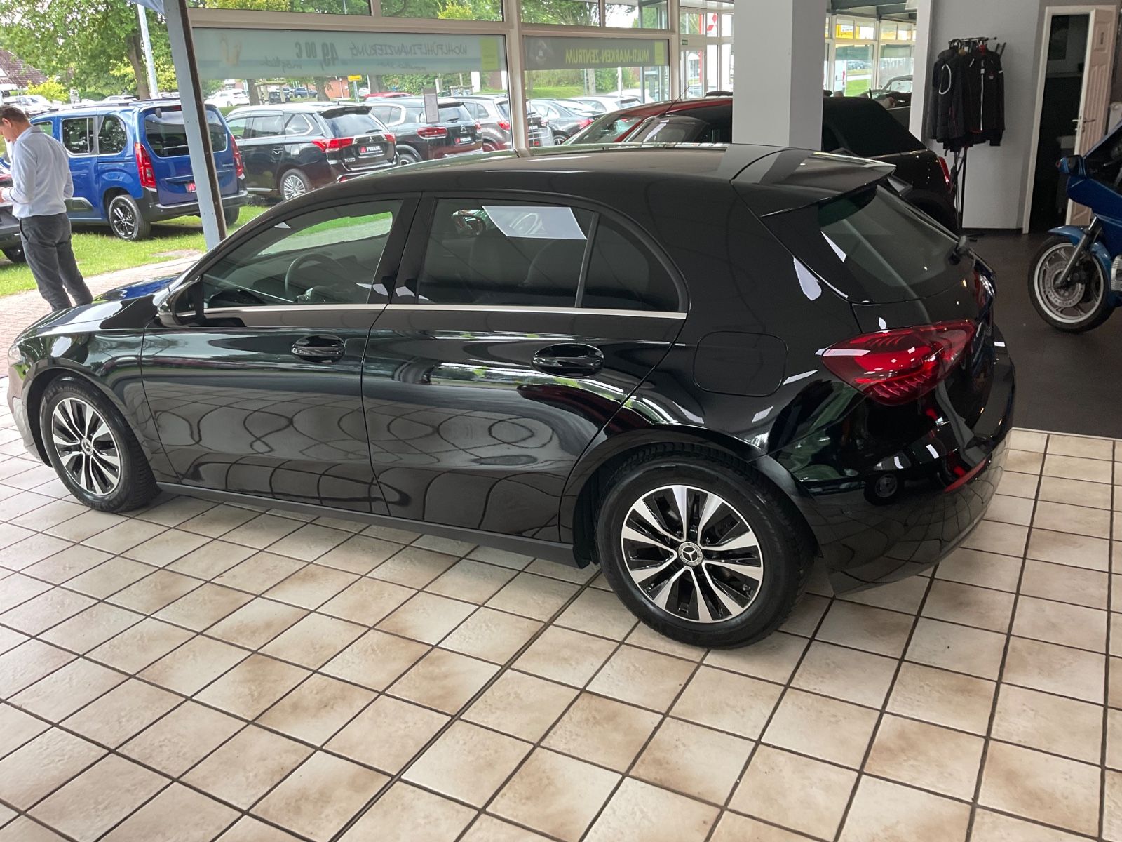 Mercedes-Benz A 180 foto 2