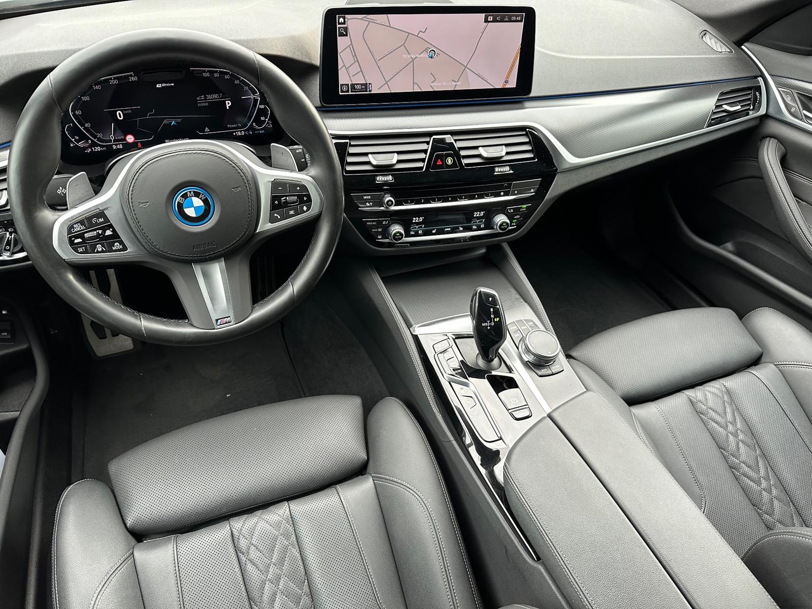 BMW 530 e Touring M-Sport NAV+LED+AHK+ACC+360°+18ZO