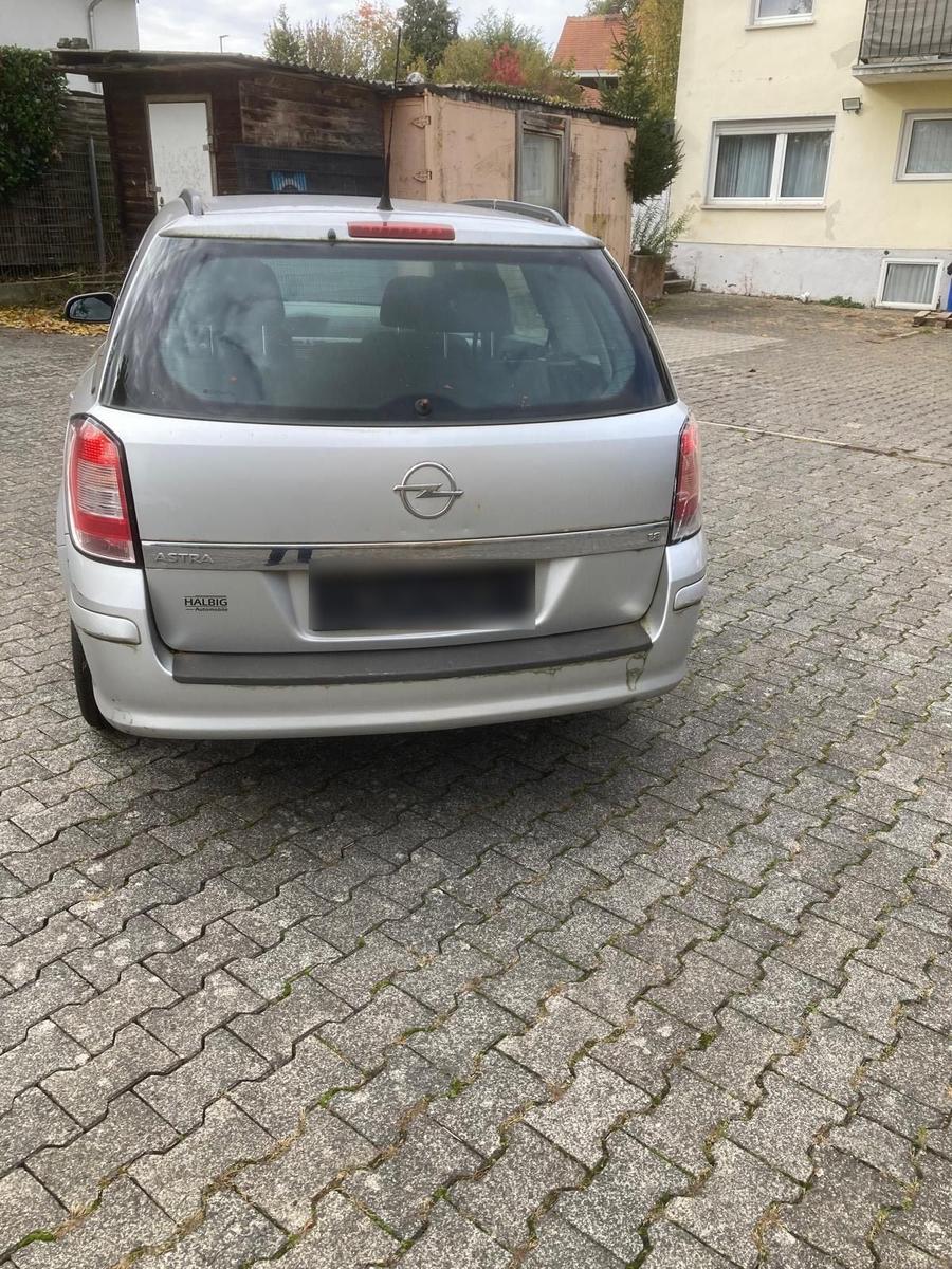 Opel Astra 2008 — engine 140 HP (103kW)