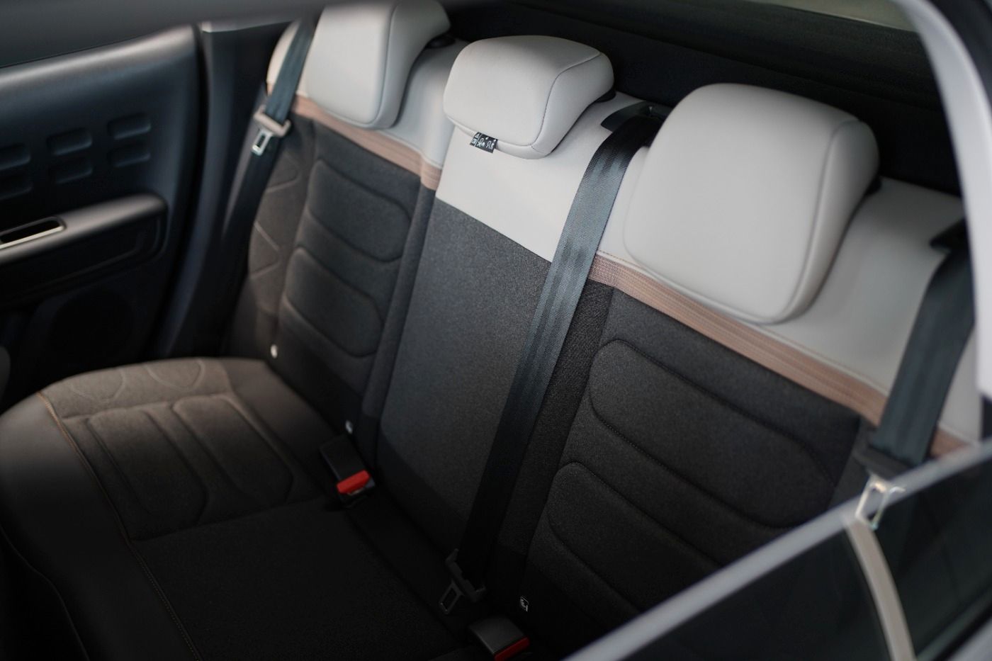 Fahrzeugabbildung Citroën C3 PureTech 110 Shine Pack Sitzheizung Navi DAB