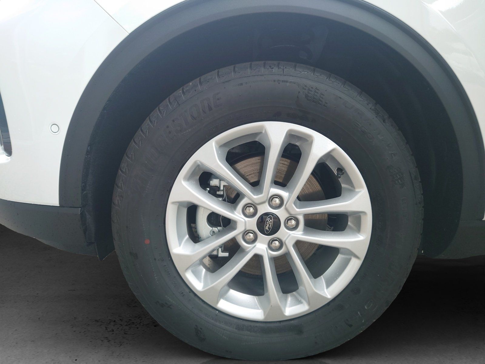 Fahrzeugabbildung Ford Kuga Titanium FHEV