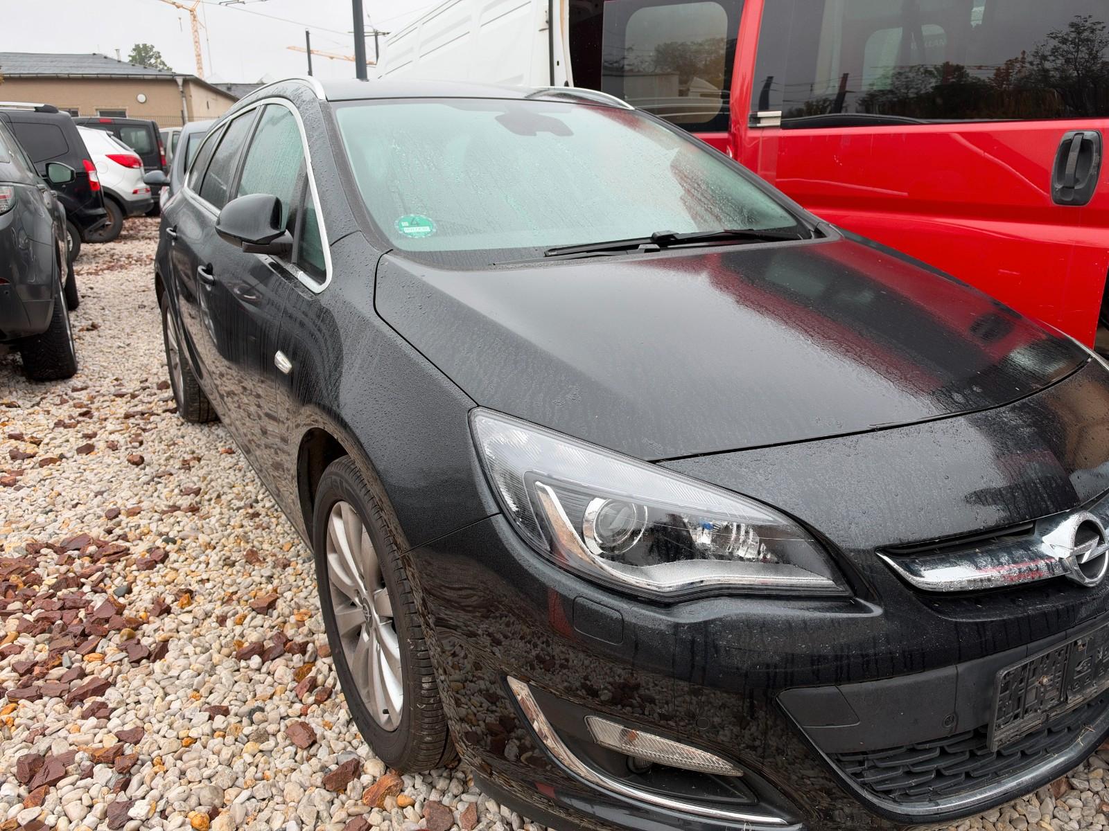 Opel Astra 2014 — photo 6
