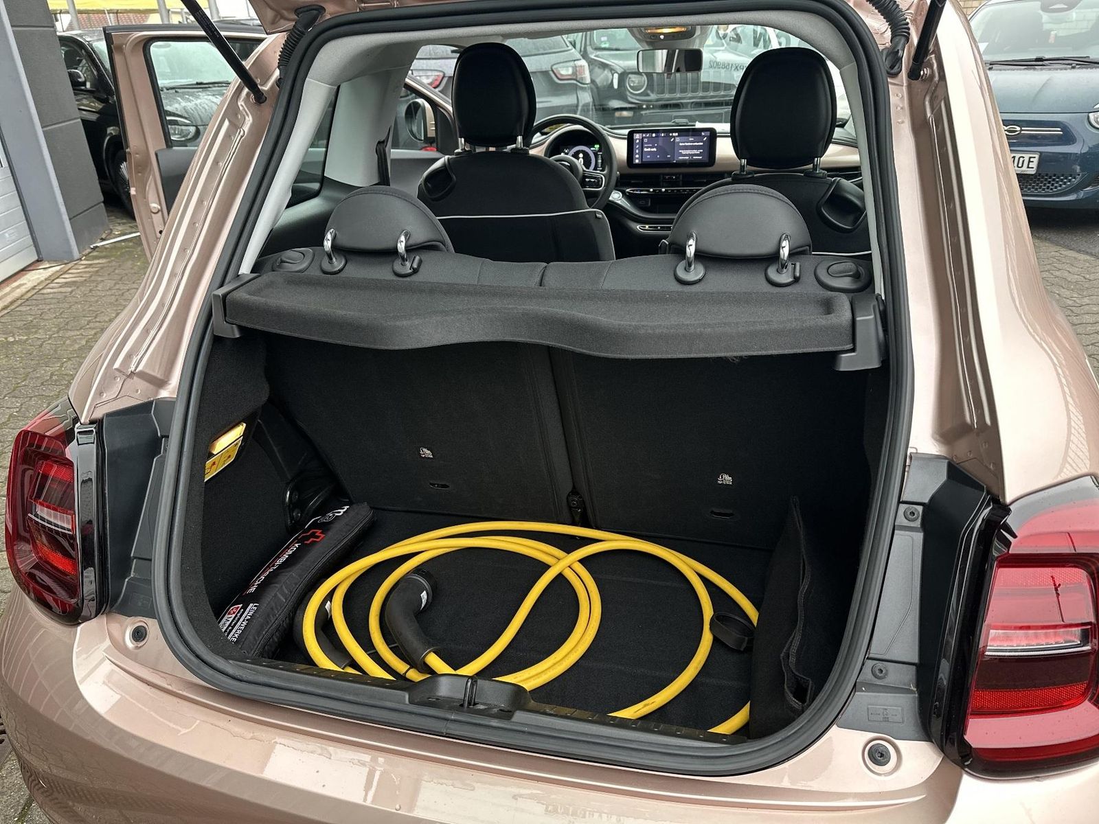 Fiat 500e - Bild 17