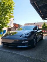Porsche Panamera 3,0L Diesel - Porsche Panamera mit Diesel-Antrieb: Limousine, 3.0