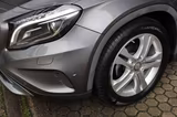 Mercedes-Benz GLA 200 Sport AHK+TEMPOMAT+BI-XENON+SITZHEIZUNG - Mercedes-Benz GLA 200 mit Benzin-Antrieb