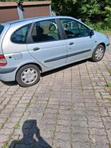 Renault Megane Scenic - Renault Megane aus 2000
