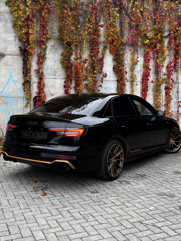 Image of Audi A4