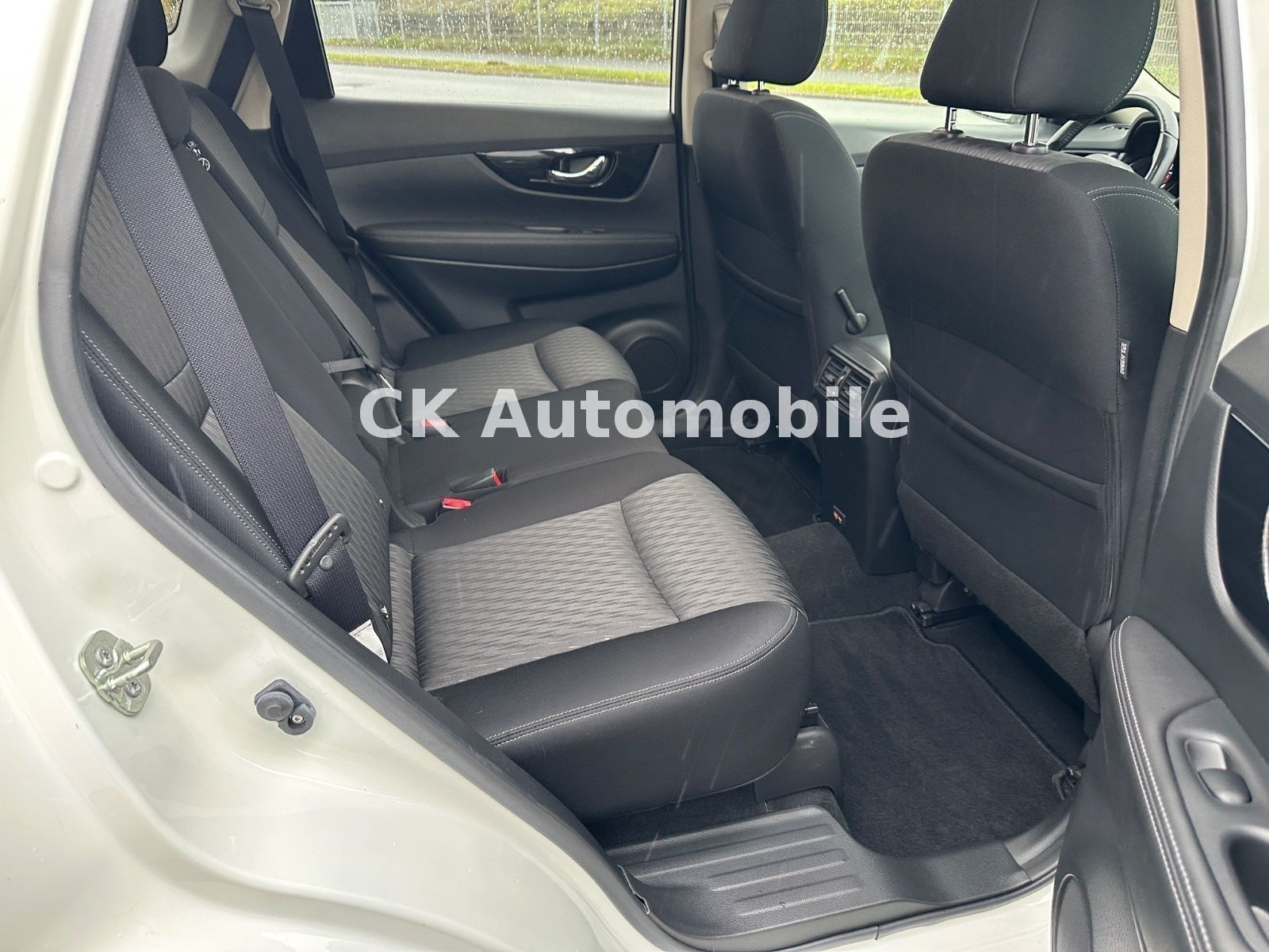Fahrzeugabbildung Nissan X-Trail N-Design 1.3 DIG-T/Navi/Pano/LED/360°Kam