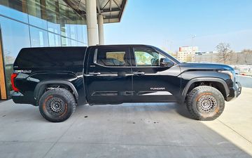 Toyota Tundra - 2