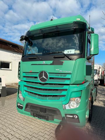 Mercedes-Benz Actros 1845