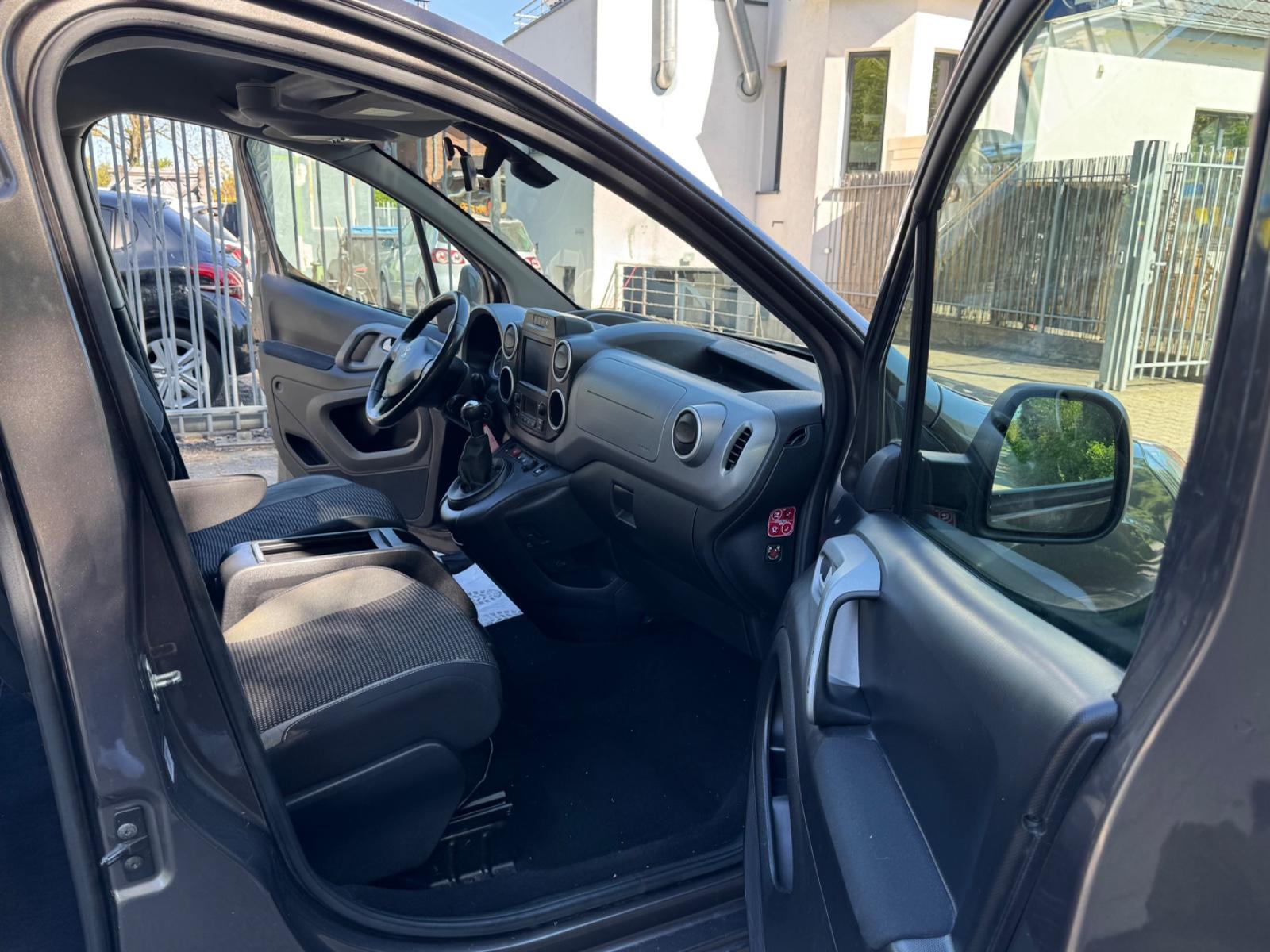 Peugeot Partner Tepee Allure 1HD/PEUGEOT SCHECKHEFT/NAVI