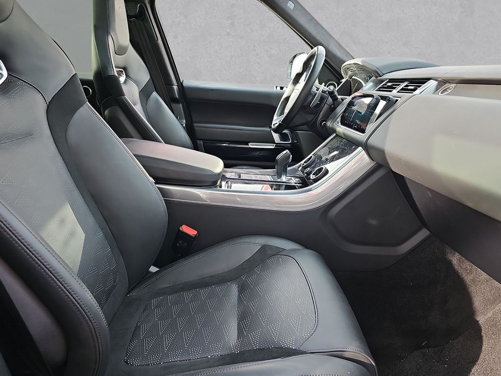 Land Rover Range Rover Sport P575 SVR