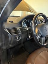 Mercedes-Benz GL 350 BlueTEC 4MATIC - - Mercedes-Benz GL 350 mit Diesel-Antrieb: Bluetec