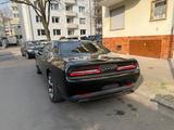 Dodge Challenger 3.6L V6 SXT - Dodge Challenger: Sxt
