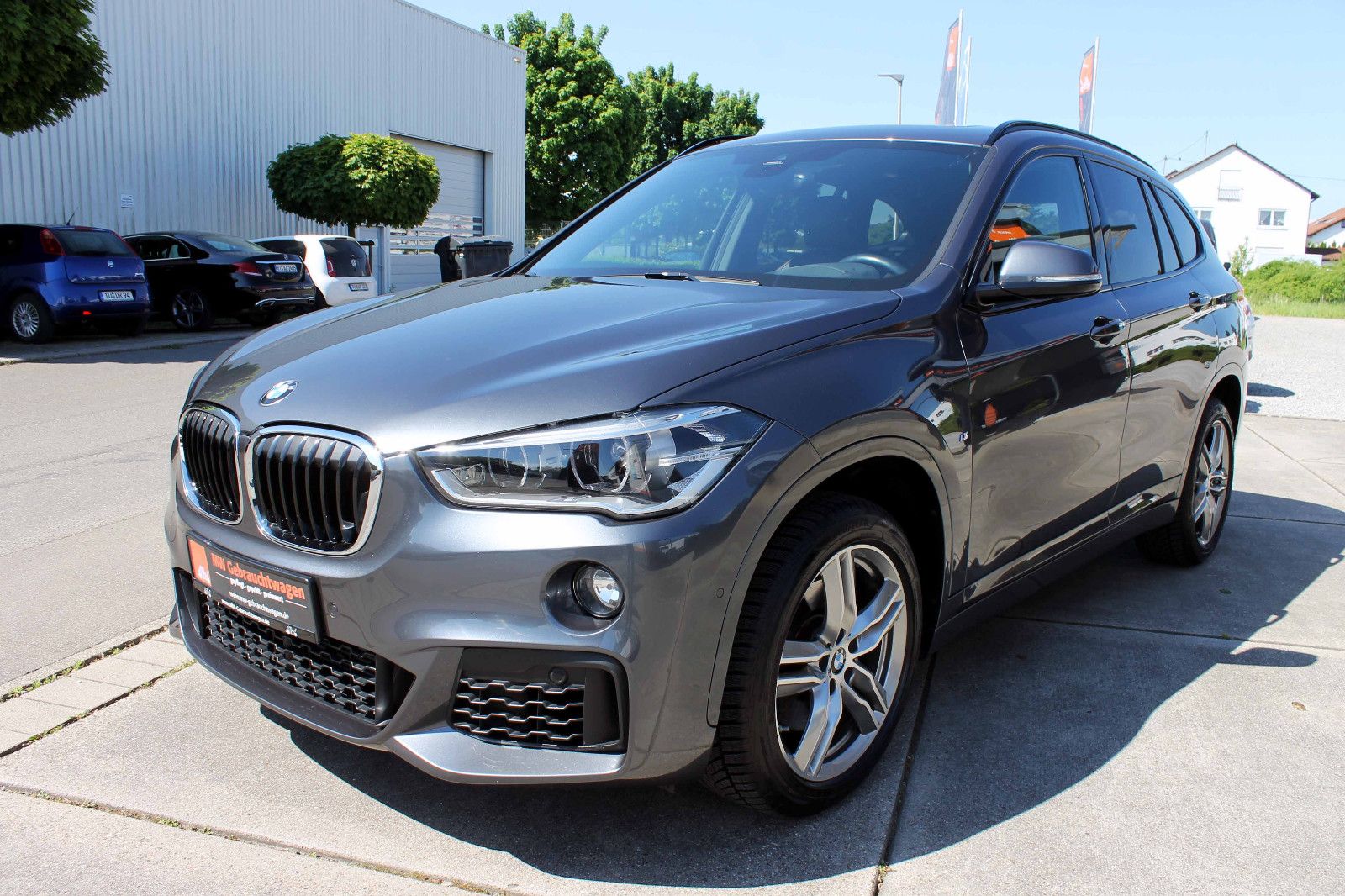 Fahrzeugabbildung BMW X1 xDrive 25i M-Sport LED PANO ACC KAM CarPlay