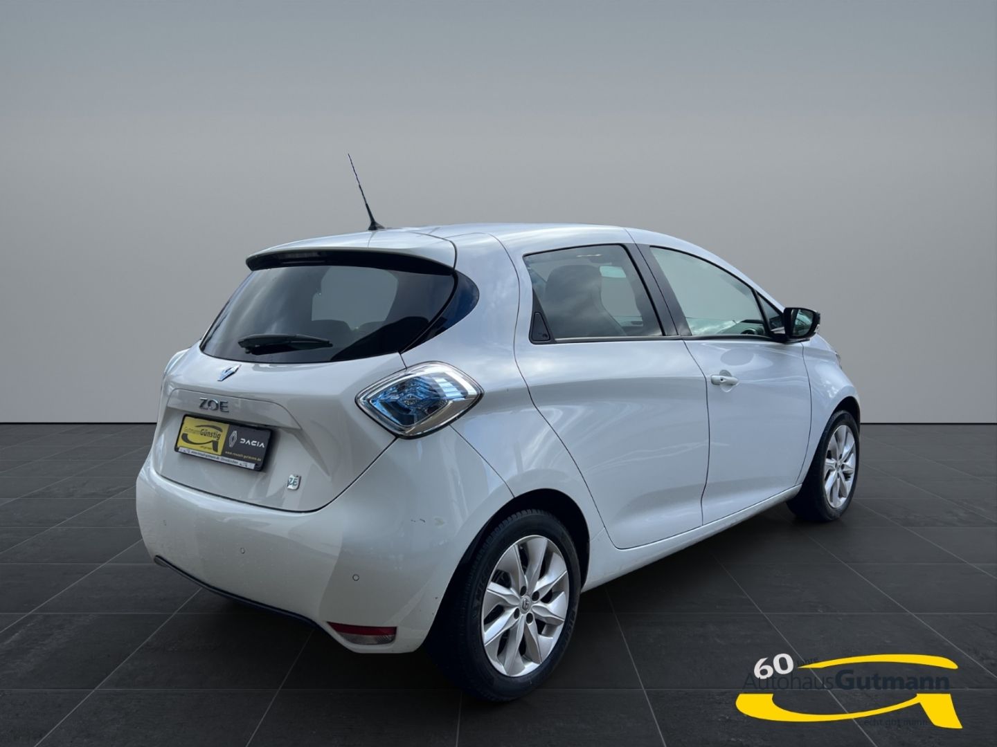 Fahrzeugabbildung Renault ZOE Zen 22 Kw/h Mietbatterie Navi Allwetterreife