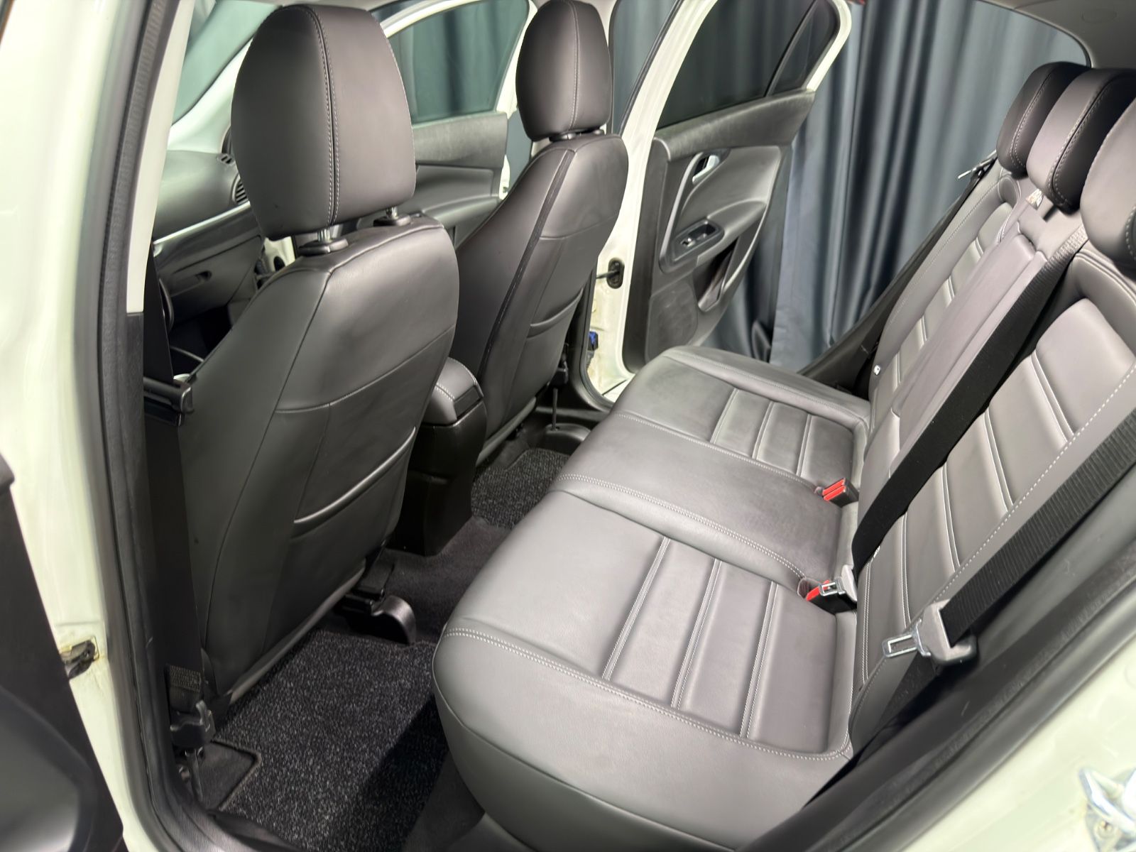Fahrzeugabbildung Fiat Tipo Lounge |AHK|RF-CAM|LED|LEDER|NAVI