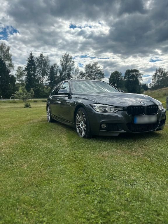 Image of BMW 320