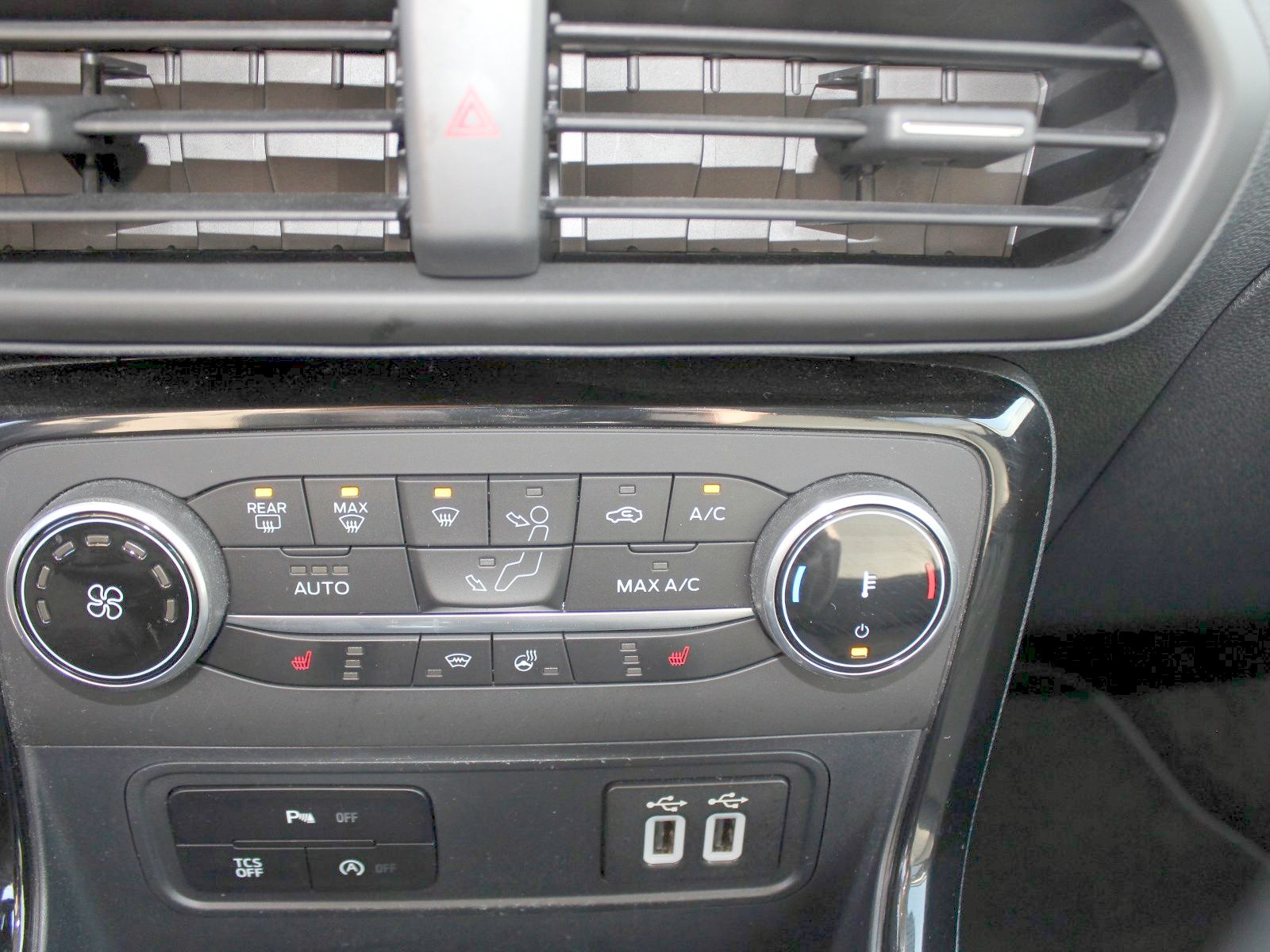 Fahrzeugabbildung Ford EcoSport Active 1,0 EcoBoost Start/Stopp