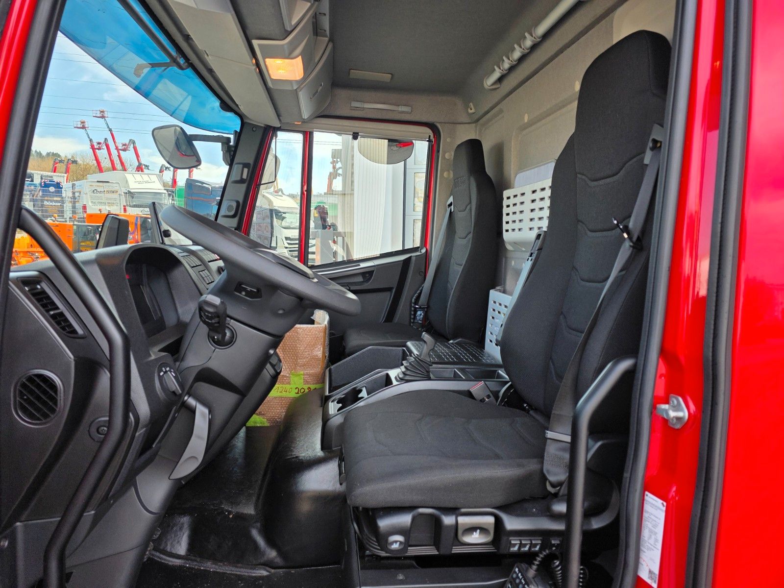 Fahrzeugabbildung Iveco Eurocargo ML75E19/P LBW 1.000kg Kamera Spoiler