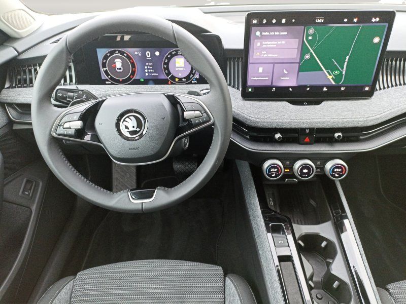 Fahrzeugabbildung SKODA Superb Combi 2.0 TDI Selection DSG AHK+ASSISTENT