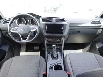 Volkswagen Tiguan - 11