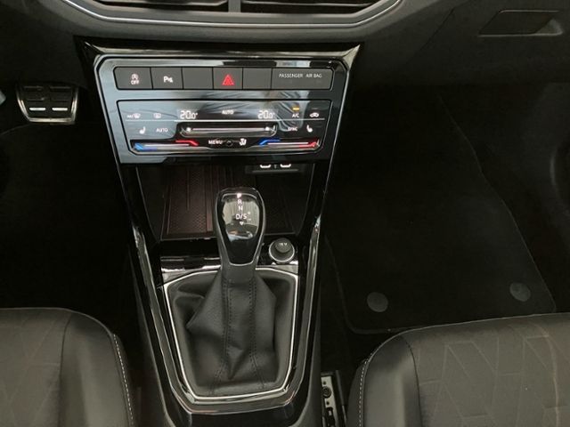 Fahrzeugabbildung Volkswagen T-Cross Life 1.0 TSI DSG 85KW GOAL LED AHK GJR M