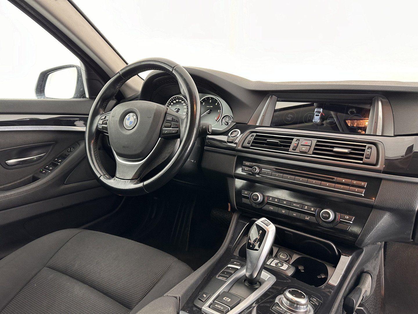 BMW 518 2014 — photo 7