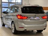 BMW 220dxD/GT/Navi+/HUD/LEDer/Kamer/ParkAs/AHK/7Sitz - silberne BMW 220 Gran Tourer