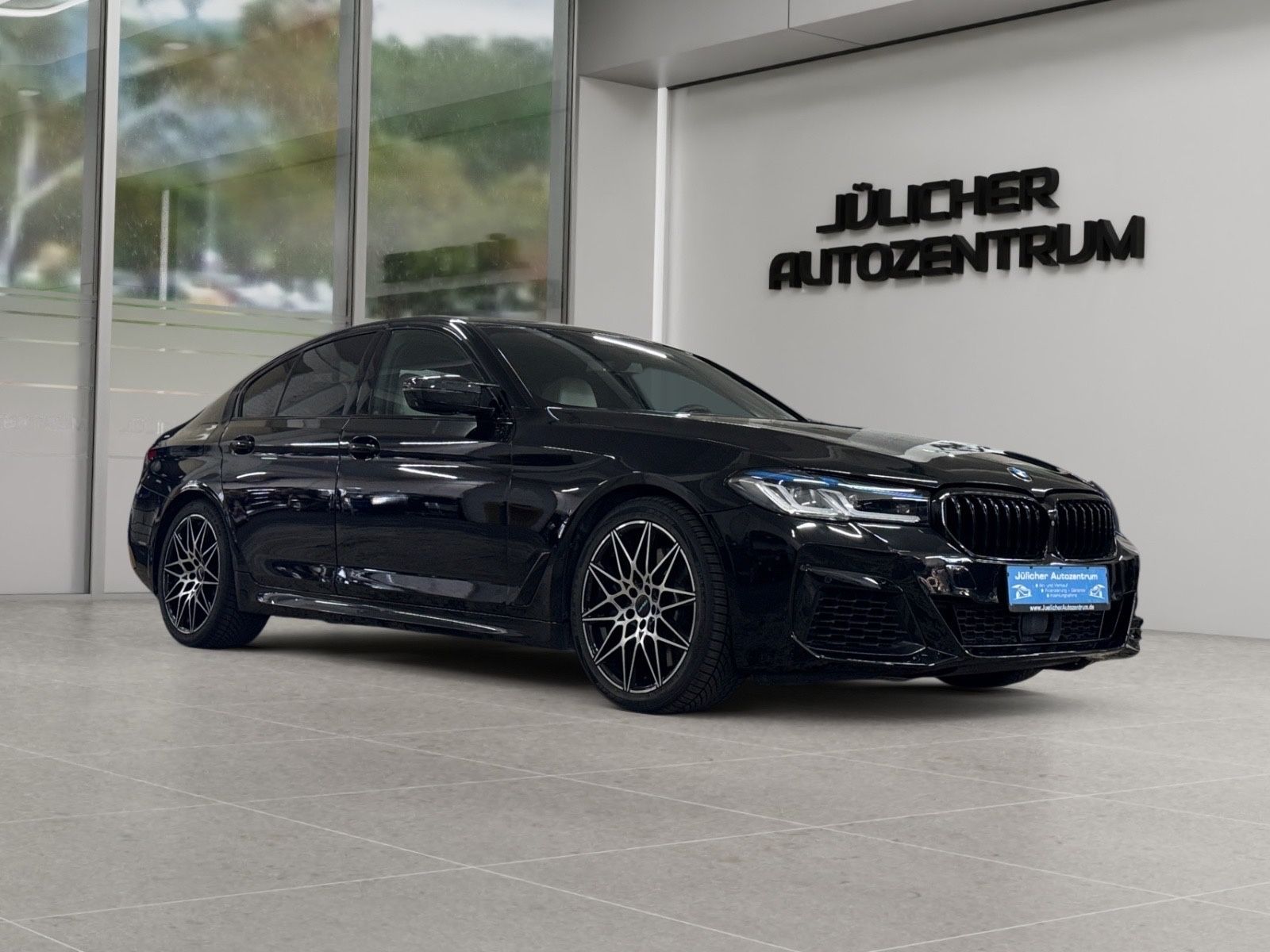 BMW M550i xDrive A Lim. Aut., Insp. + Tüv/Au Neu