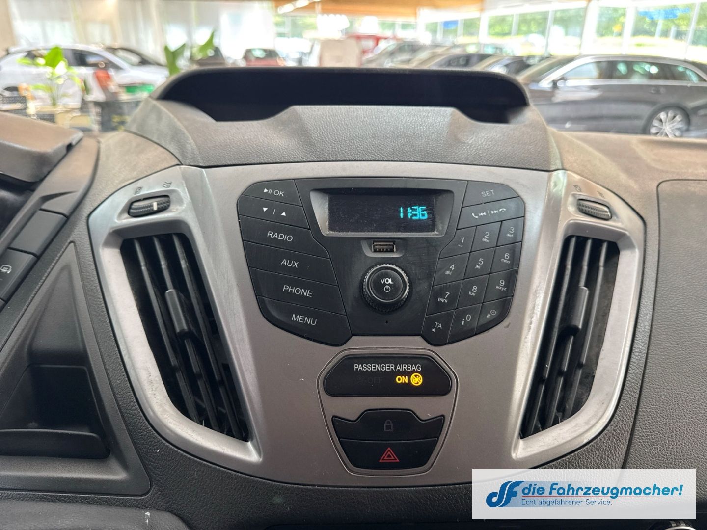 Fahrzeugabbildung Ford Transit Custom Kasten 290 L1 Trend Berganfahra