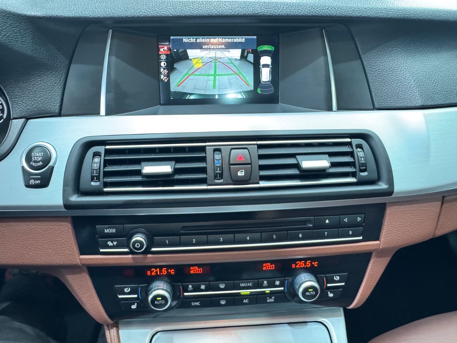 Fahrzeugabbildung BMW 535 d xDrive Touring|KOMFORTSITZE|PANO|M-PAKET|