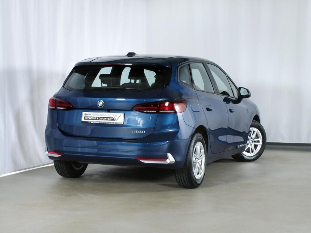 BMW 220 Active Tourer i AHK SHZ LenkradHZG Parkassis