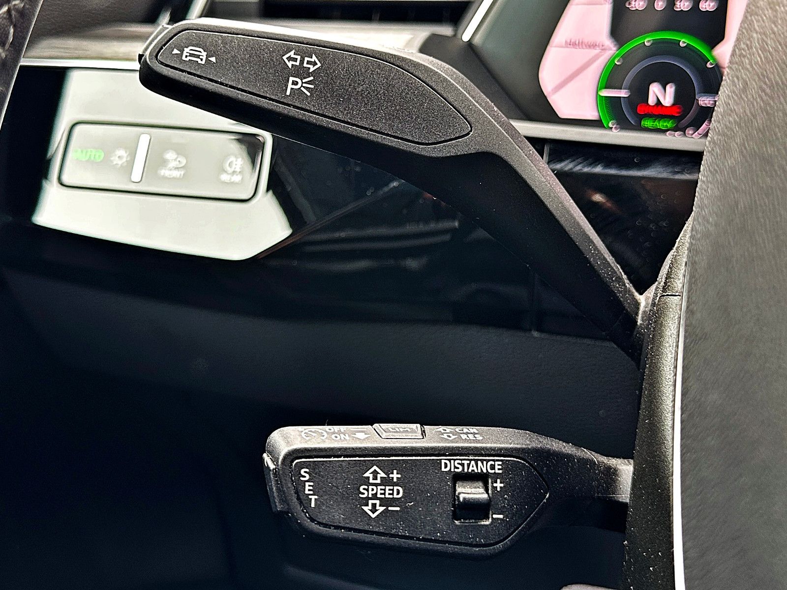 Audi Q8 e-tron - Bild 17