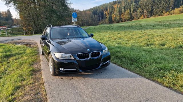 BMW E91 325i 3l 218 ps