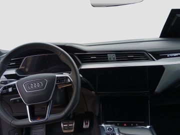 Audi Q8 e-tron - 9