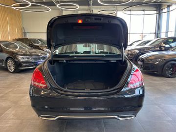Mercedes-Benz C180 CGI Limousine Avantgarde*NAVI*LED*TEILLEDER