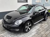 Volkswagen Beetle Lim. Design /PDC/SHZ/TEMPOMAT - Volkswagen Beetle aus 2012 mit Diesel-Antrieb