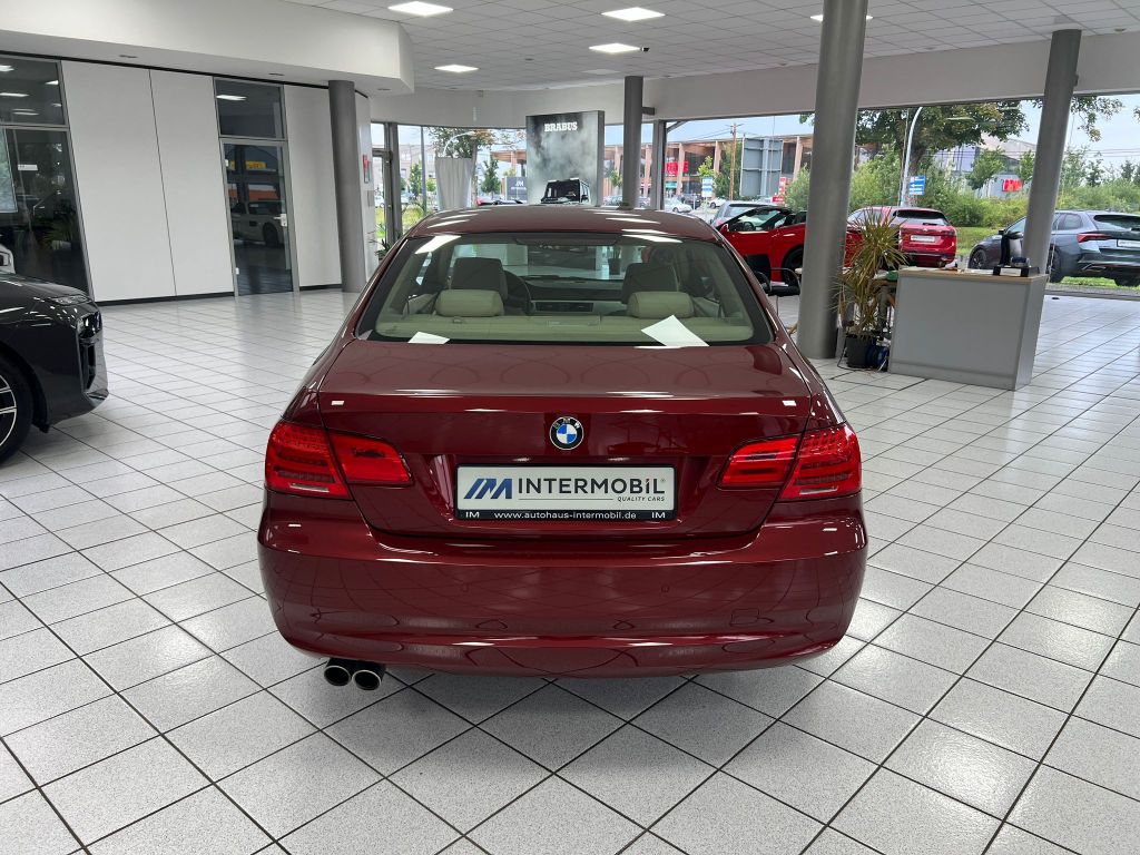 BMW 325 i Coupe*Leder*PDC*Sitzheizung*59T KM*Xenon*