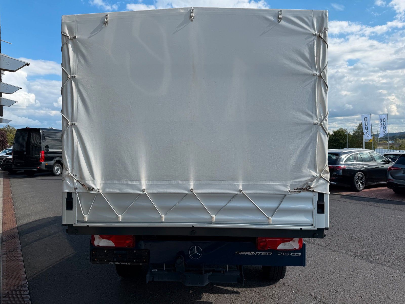 Fahrzeugabbildung Mercedes-Benz Sprinter 215 CDI DoKa Pritsche Plane AHK Klima