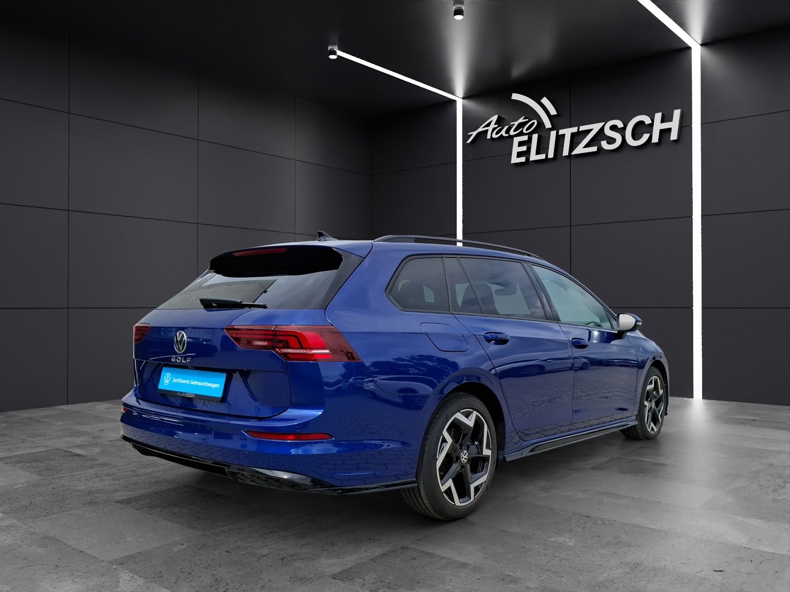 Fahrzeugabbildung Volkswagen Golf VIII Variant TDI R-Line DSG LED Navi AID AC