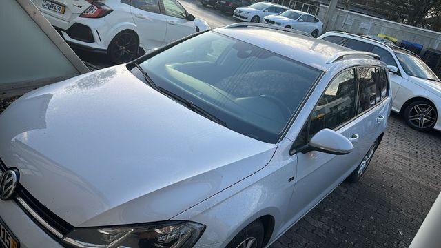 VW Golf